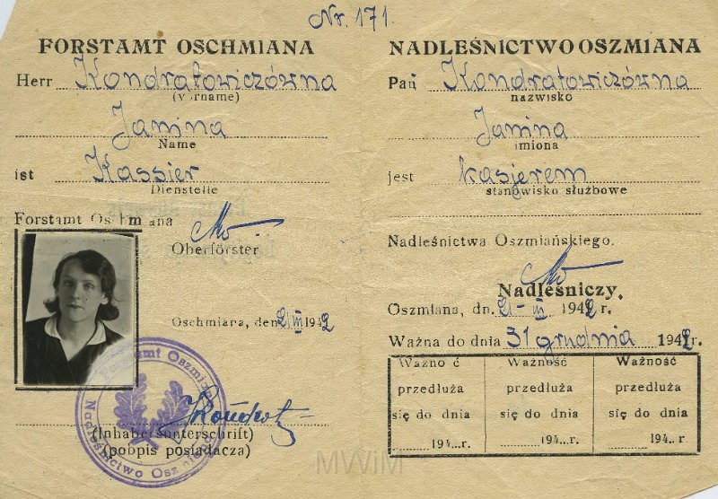 KKE 5292.jpg - (litewski-polski–niemiecki) Dok. Legitymacja pracownicza Janiny Kondratowicz z nadleśnictwa Oszmiana wraz ze zdjęciem, Oszmiana, 21 III 1942 r.